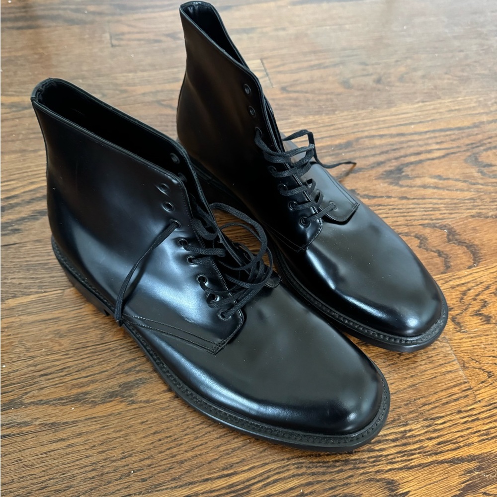 Yves Saint Laurent Sleek Black Men's Boots